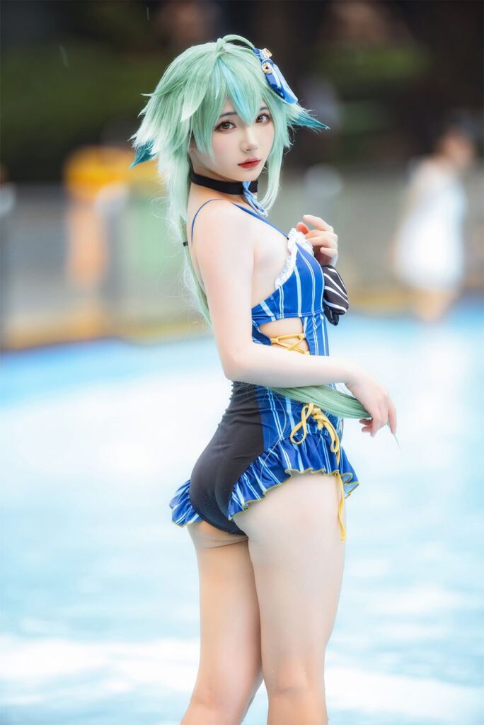 คอสเพลย์ Sucrose จาก Genshin Impact ในชุดว่ายน้ำ 4 Sucrose Genshin Impact Cosplay by sanshiya
