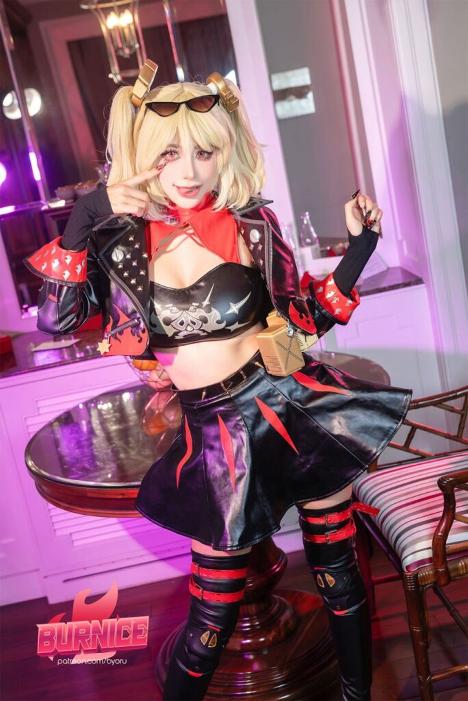 Byoru อวดความสวยแซ่บในลุคของ Burnice White จาก Zenless Zone Zero 3 Burnice White Zenless Zone Zero Cosplay by Byoru
