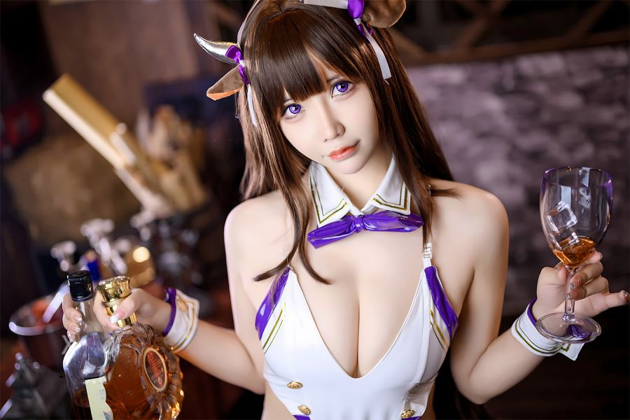 Kashino Azur Lane Cosplay by baozoumoziaa