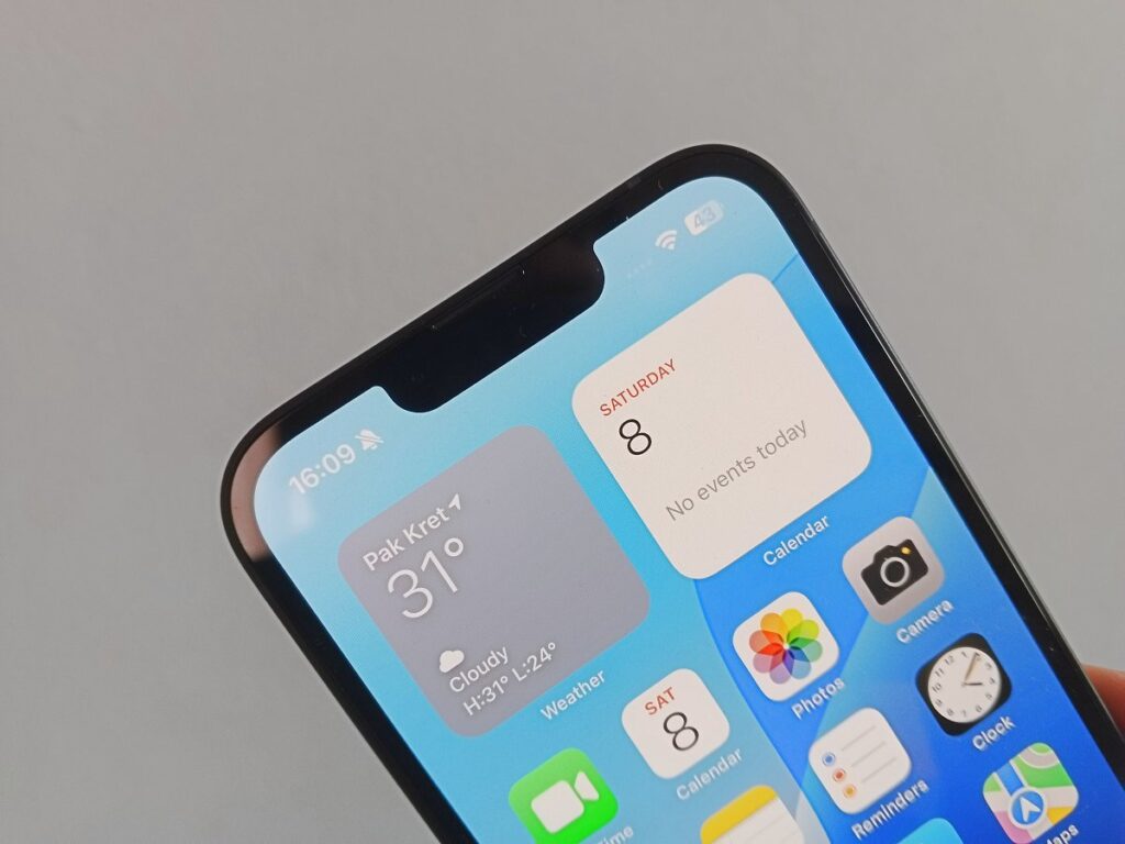 iphone-16e-review