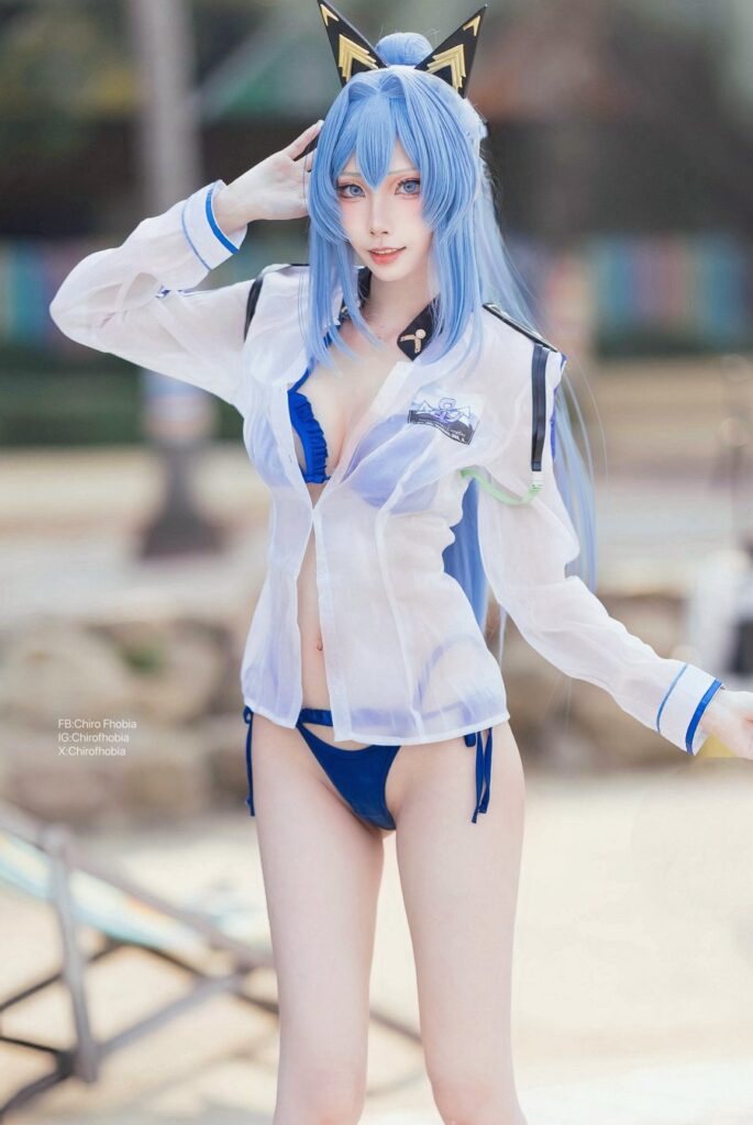 คอสเพลย์ Helm จาก NIKKE ในลุคบิกินี่สุดแซ่บ 2 Helm NIKKE Cosplay by Chiro