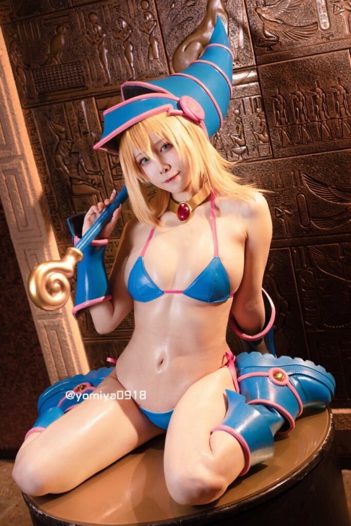 Dark Magician Girl Yu-Gi-Oh! Cosplay by Yomiya