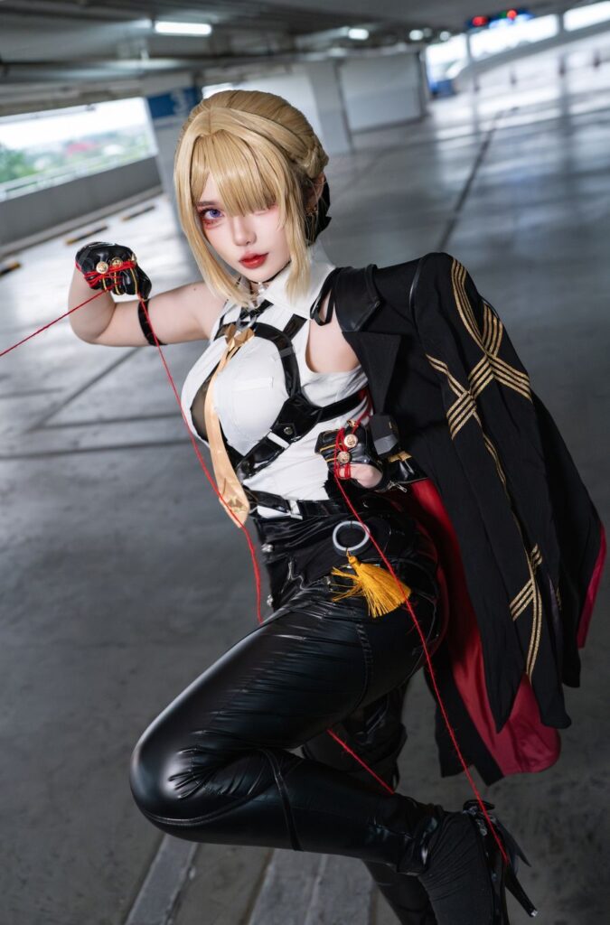 คอสเพลย์ Evelyn จาก Zenless Zone Zero ที่เท่โดนใจ 3 Evelyn Zenless Zone Zero Cosplay by Ahri