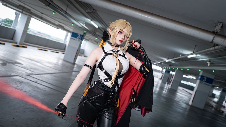 คอสเพลย์ Evelyn จาก Zenless Zone Zero ที่เท่โดนใจ 4 Evelyn Zenless Zone Zero Cosplay by Ahri