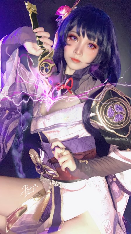 สาวไทยแปลงโฉมเป็น Raiden Shogun พร้อมท่าโพสฝ่าเท้าขยี้ใจ 2 สาวไทยแปลงโฉมเป็น Raiden Shogun พร้อมท่าโพสฝ่าเท้าขยี้ใจ