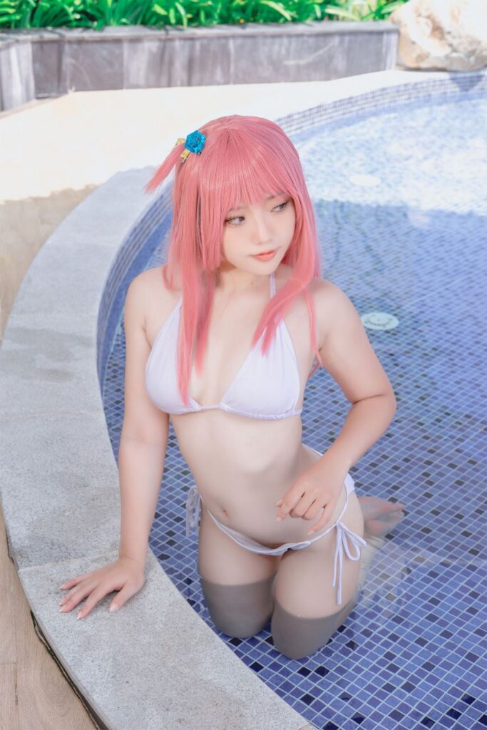 Bocchi Bocchi the Rock! Cosplay by Messie Huang