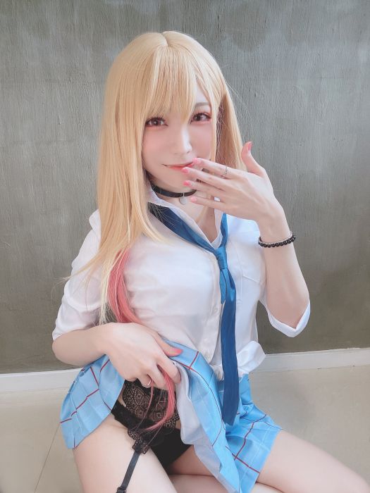 เมื่อ Marin จากหนุ่มเย็บผ้ากับสาวนักคอสเพลย์ มาในชุดนักเรียนแบบแอบแซ่บ