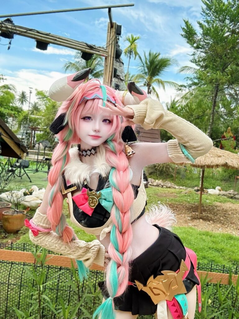 Varesa Genshin Impact Cosplay by Nya Ya