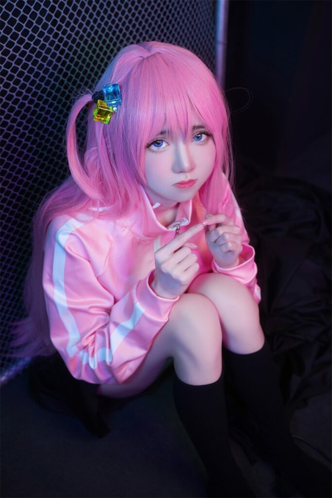 Bocchi Bocchi the Rock Cosplay by Sally Dorasnow 