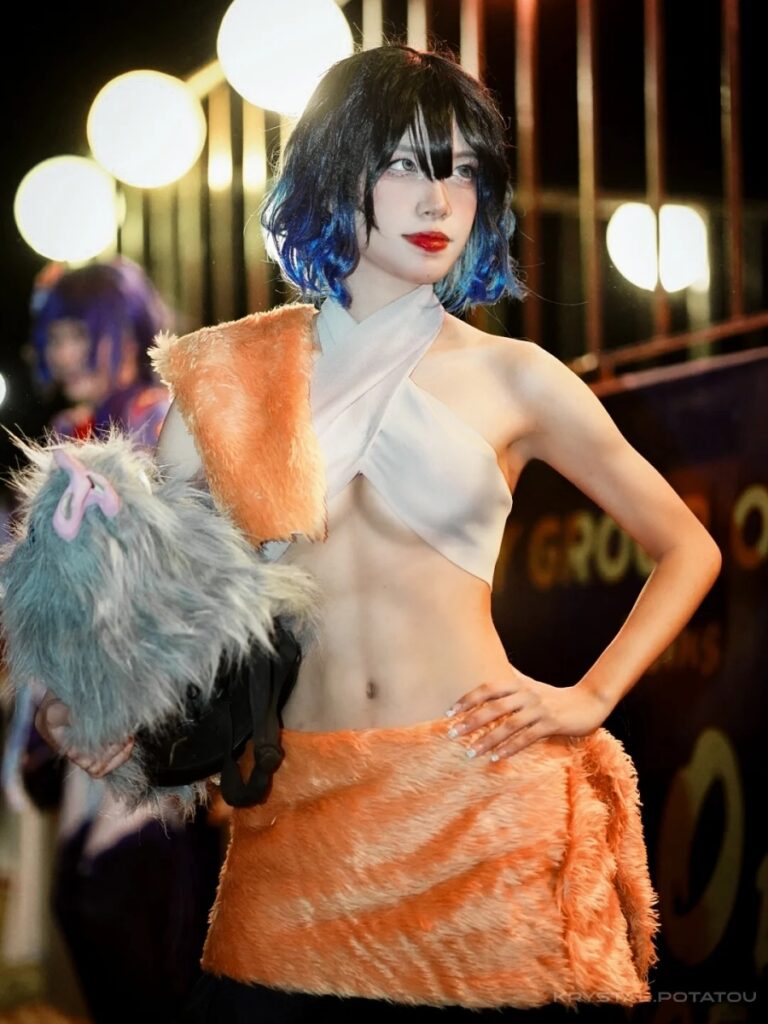 Inosuke Demon Slayer Cosplay by krystal.potatou
