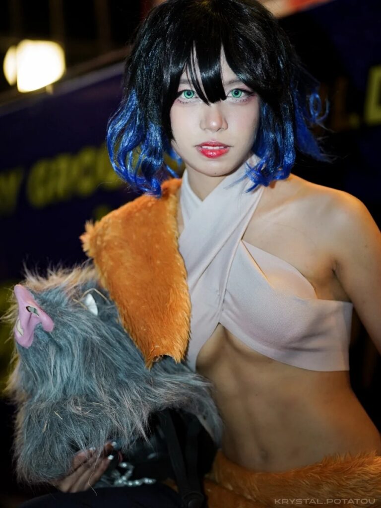 Inosuke Demon Slayer Cosplay by krystal.potatou