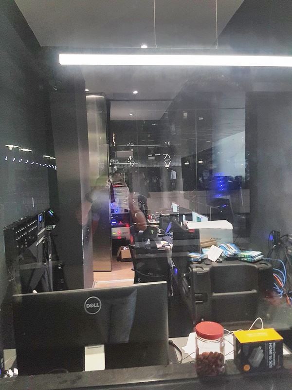 สุดยอด! พาส่องร้านอินเตอร์เน็ตของ Jay Chou