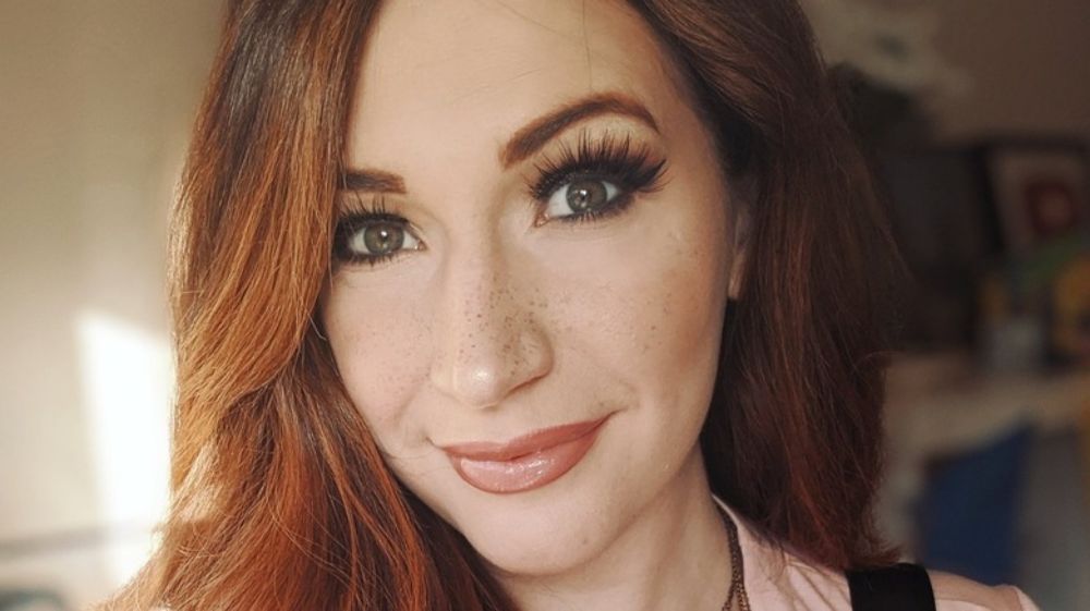 สตรีมเมอร์ SquidGaming เผยไม่มีใครยื่นมือช่วยเหลือเธอเลย 2 สตรีมเมอร์ SquidGaming เผยไม่มีใครยื่นมือช่วยเหลือเธอเลย