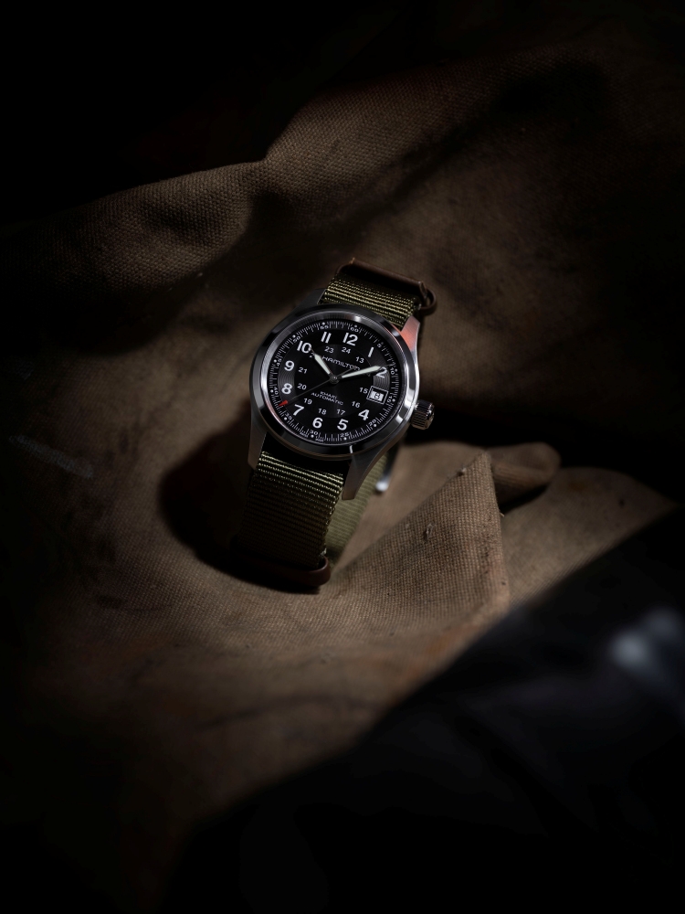 Hamilton แบรนด์นาฬิกาชื่อดัง ผสานความแม่นยำระดับทหารรบพิเศษ เปิดตัว KHAKI FIELD AUTOMATIC รุ่นลิมิเต็ด 4 Hamilton แบรนด์นาฬิกาชื่อดัง ผสานความแม่นยำระดับทหารรบพิเศษ เปิดตัว KHAKI FIELD AUTOMATIC รุ่นลิมิเต็ด