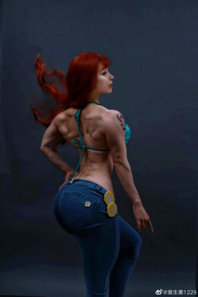 พบคอสเพลย์ Nami จาก One Piece หุ่นอย่างล่ำ!