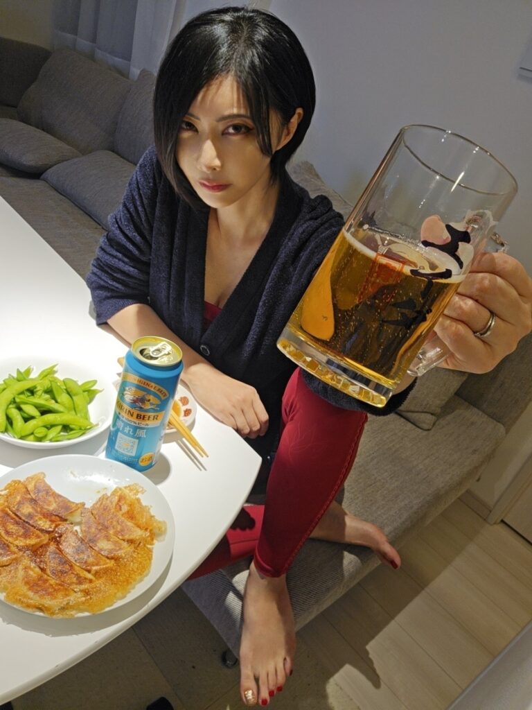 Tsukishima Kei คอสเพลย์เยอร์สาววัย 48 ที่เหมือนกับ Ada Wong