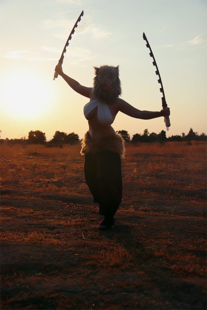 ชมคอสเพลย์ Inosuke จากดาบพิฆาตอสูรกลายเป็นสาวสะบึม