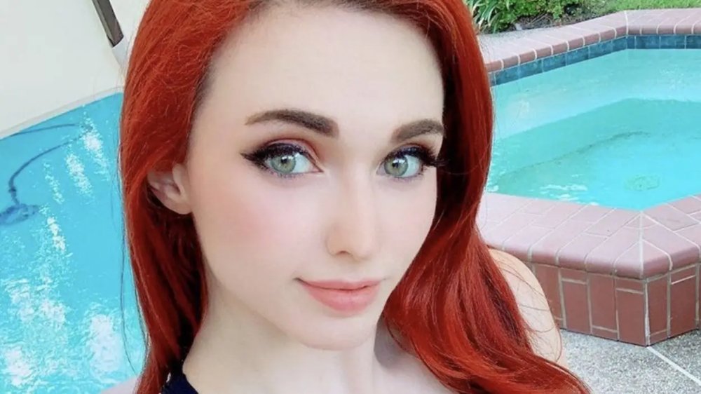 Amouranth เผยเคยคิดถอนตัวออกจาก Twitch