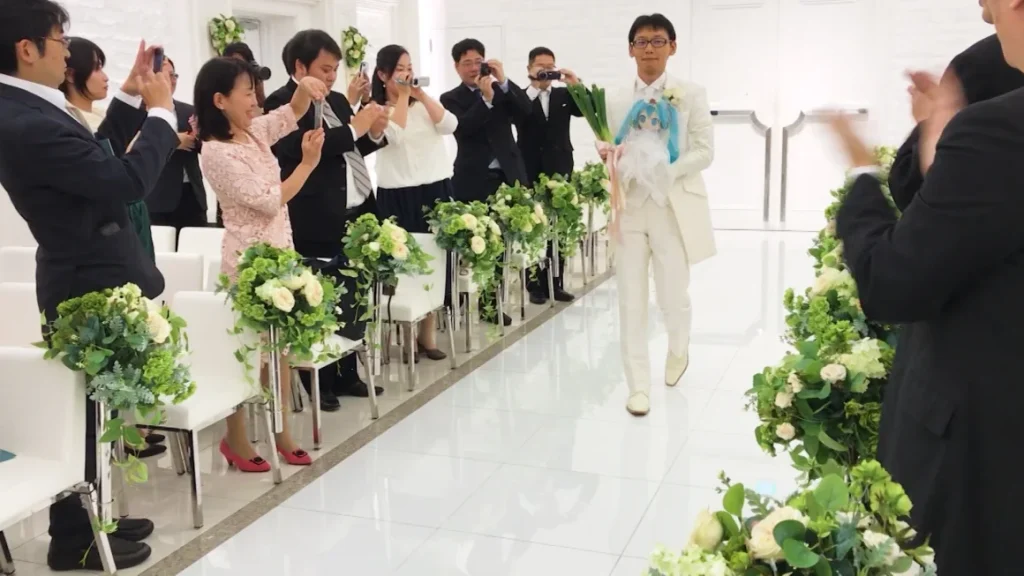 คัมแบคแล้ว! Akihiko Kondo หนุ่มญี่ปุ่นที่แต่งงานกับ Hatsune Miku ปี 2018 ชวนแฟน ๆ อนิเมะแต่งตาม