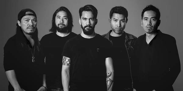 เมื่อพี่โอม Cocktail ร่วมยินดีรียูเนียน BigAss แต่ก็ไม่วายที่จะชวนพี่เจ๋งเล่นเกม