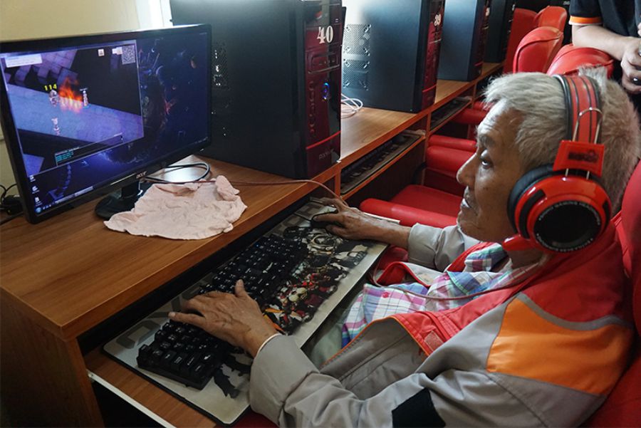 'น้องอายุ 75 ปี' ผู้เล่นที่อายุสูงที่สุดในเกม Ragnarok Online