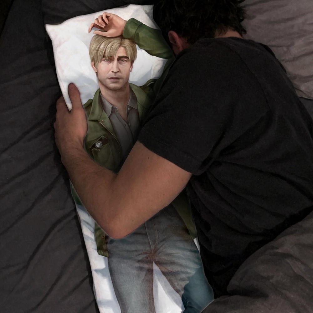 ขายจริงไม่มุก! Silent Hill 2 เปิดตัวหมอนข้างลายตัวเอก James Sunderland 3 silent-hill-2-james-sunderland-body-pillow