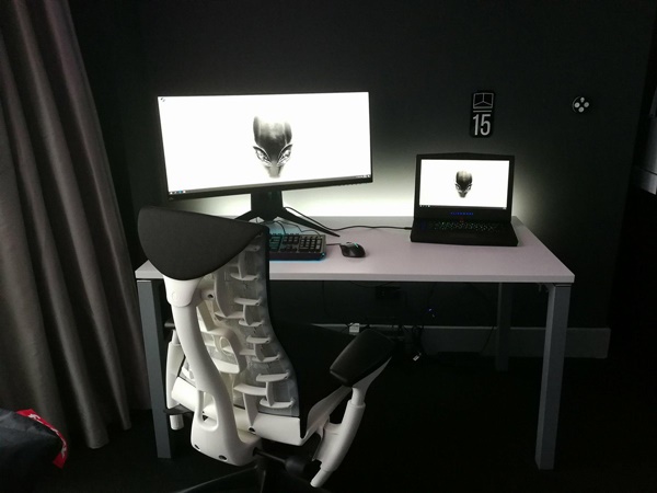 หรูโพด! Alienware เปิดห้องพักแบบเกมมิ่งในโรงแรม Hilton Panama 4 หรูโพด! Alienware เปิดห้องพักแบบเกมมิ่งในโรงแรม Hilton Panama
