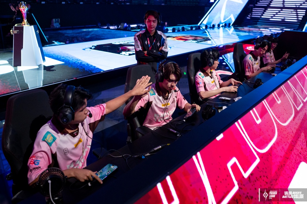 ทีมไทยเขย่าศึกฉลอง 10 ปี RoV 'eArena' สร้างประวัติศาสตร์ แชมป์ 'Queens Showdown' ครั้งแรก