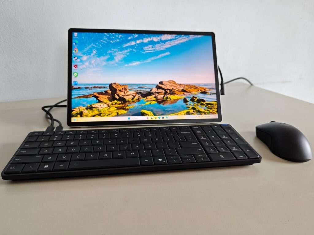 tig-hp-eliteboard-g1a-next-gen-ai-pc-review