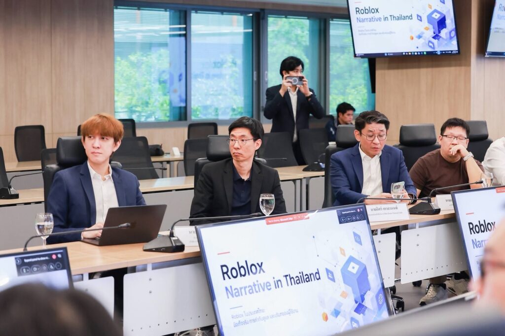 กระทรวงดีอีหารือ Roblox เล็งเพิ่มระบบยืนยันอายุ-ตัวตนผู้เล่นไทย 4 กระทรวงดีอีหารือ Roblox เล็งเพิ่มระบบยืนยันอายุ-ตัวตนผู้เล่นไทย